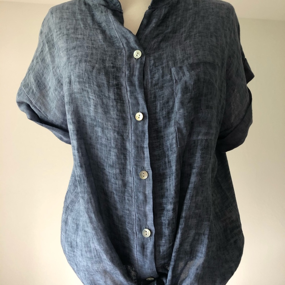 Scandal, Navy linen tie front top. From Italy